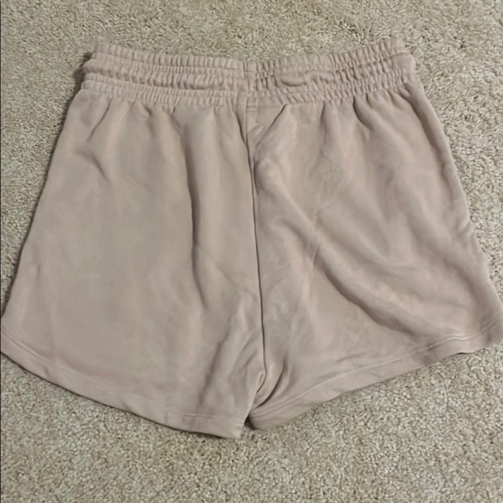 H&M shorts - Picture 2 of 3